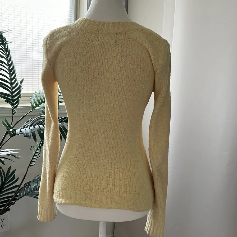 Sweater - Picture 5 of 5